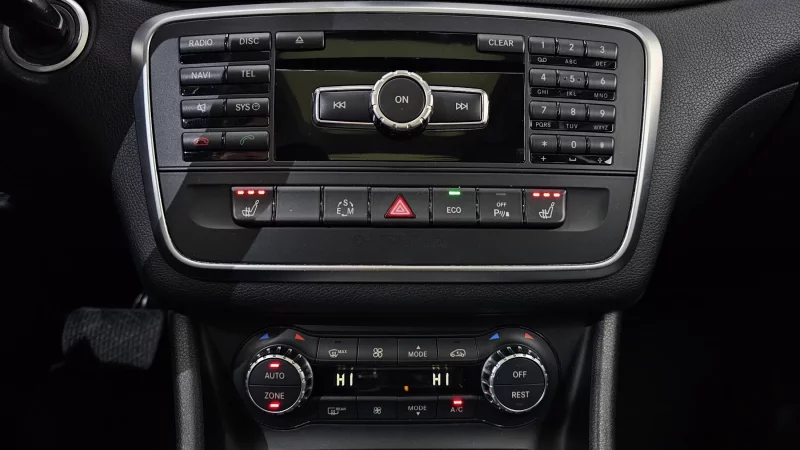 Mercedes-Benz GLA-Class