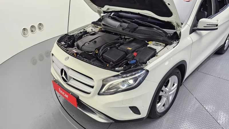 Mercedes-Benz GLA-Class