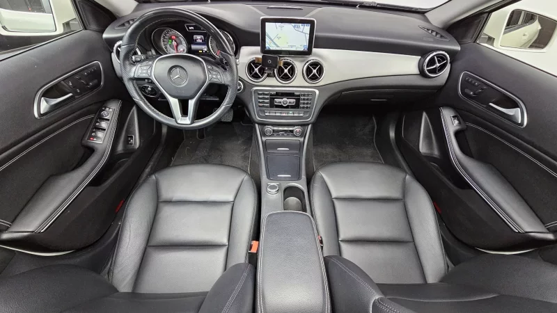 Mercedes-Benz GLA-Class