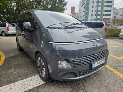 Hyundai Staria