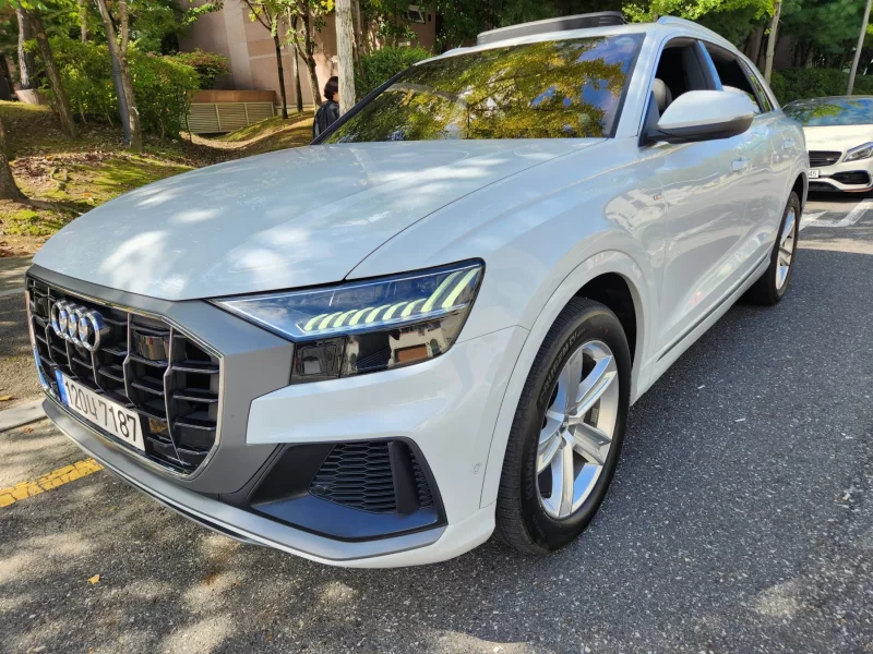 Audi Q8