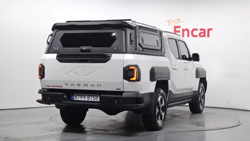 Kia Tasman