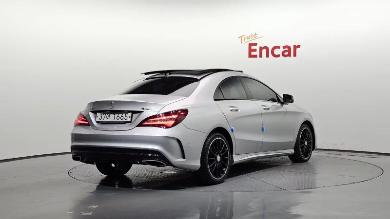Mercedes-Benz CLA-Class