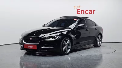 Jaguar XE