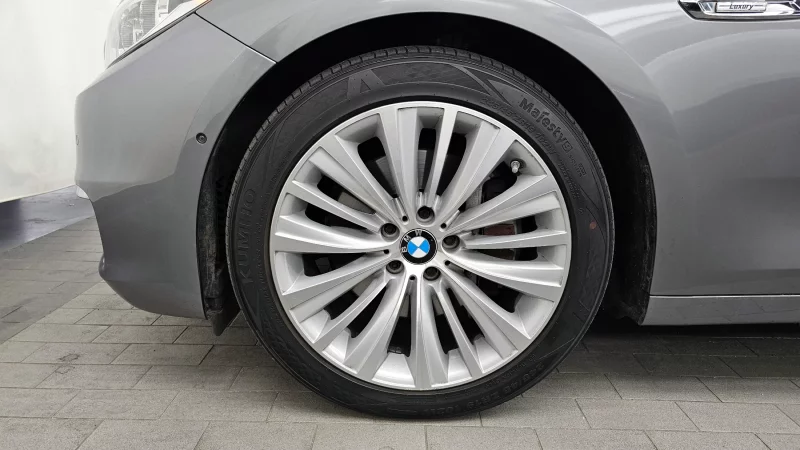 BMW 5-Series Gran Turismo