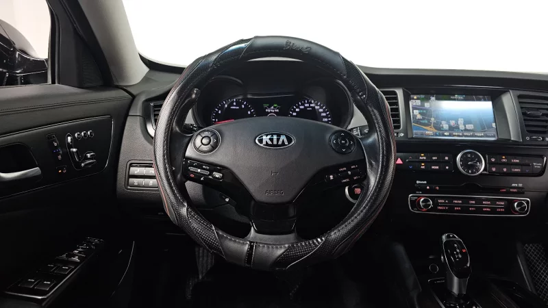 Kia K9