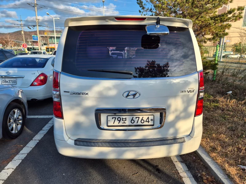 Hyundai Grand Starex