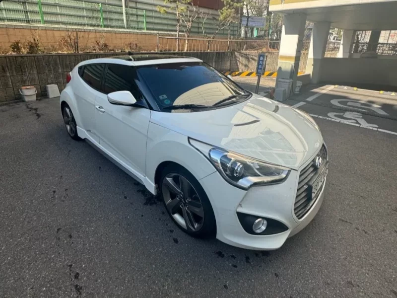 Hyundai Veloster