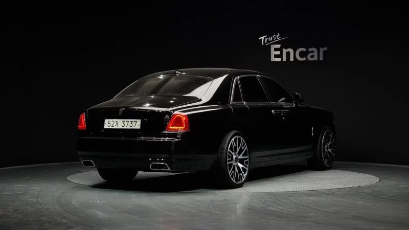 Rolls-Royce GHOST