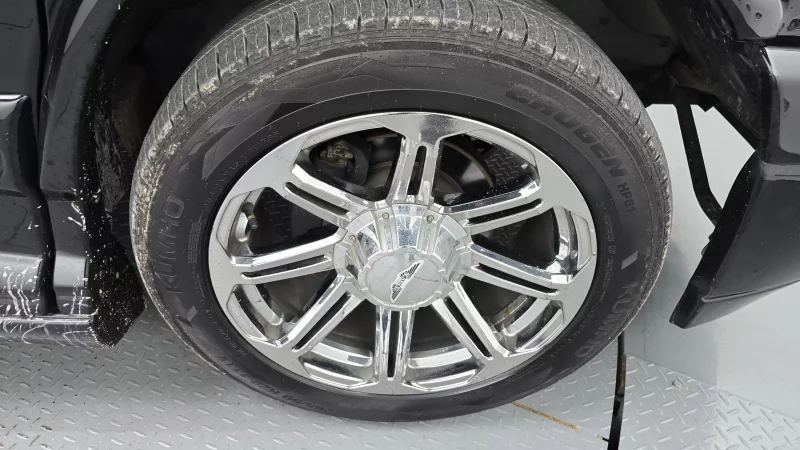 Chevrolet Express Van