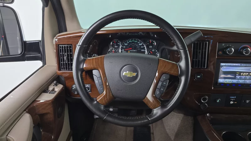 Chevrolet Express Van