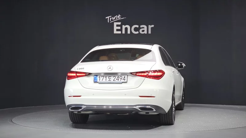 Mercedes-Benz C-Class