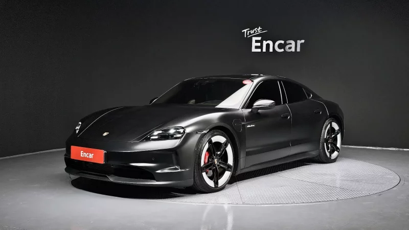 Porsche TAYCAN