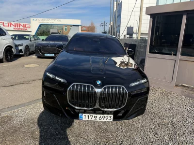 BMW 7-Series
