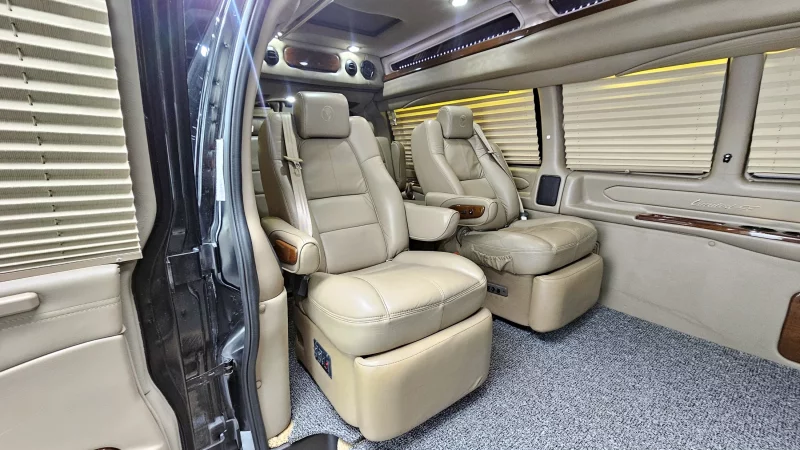 Chevrolet Express Van