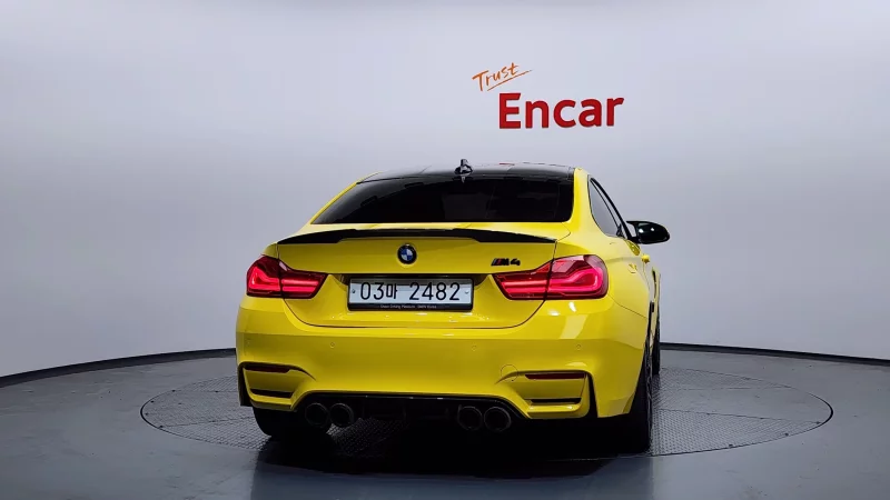 BMW M4