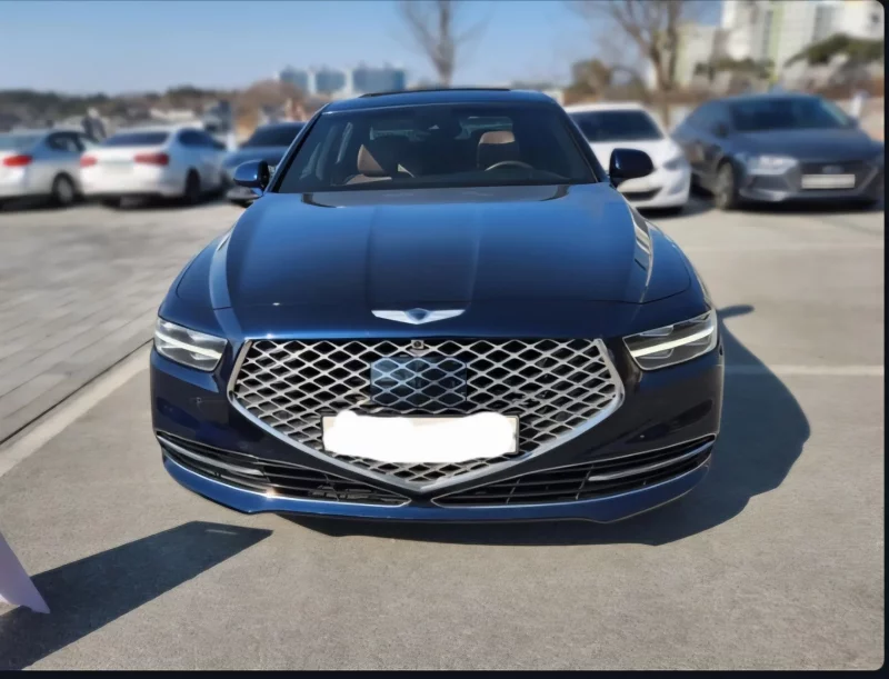 Genesis G90