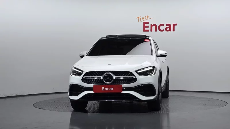 Mercedes-Benz GLA-Class