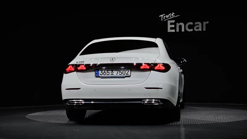 Mercedes-Benz E-Class