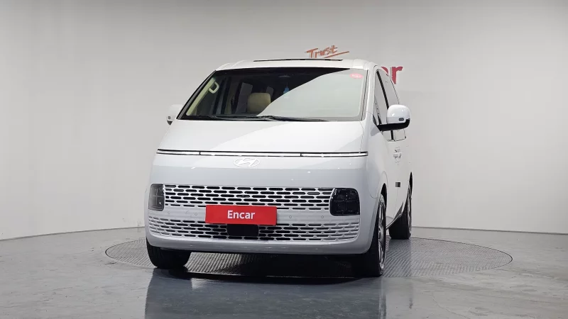 Hyundai Staria