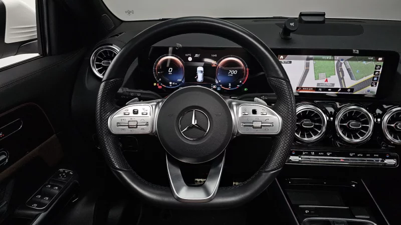 Mercedes-Benz GLA-Class