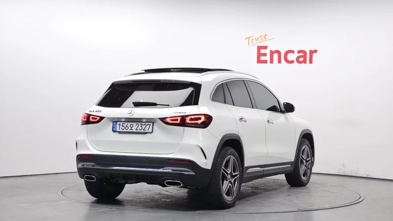 Mercedes-Benz GLA-Class