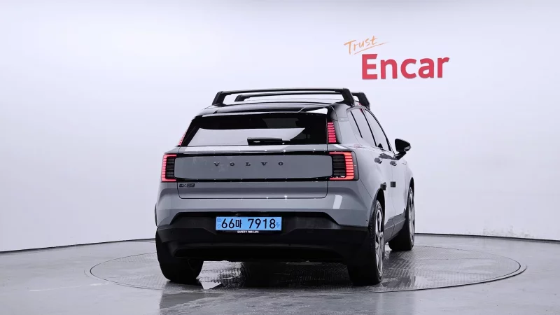 Volvo EX30