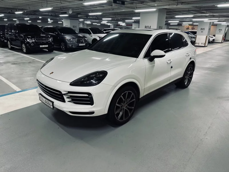 Porsche CAYENNE