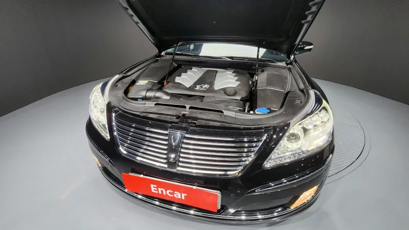 Hyundai Equus