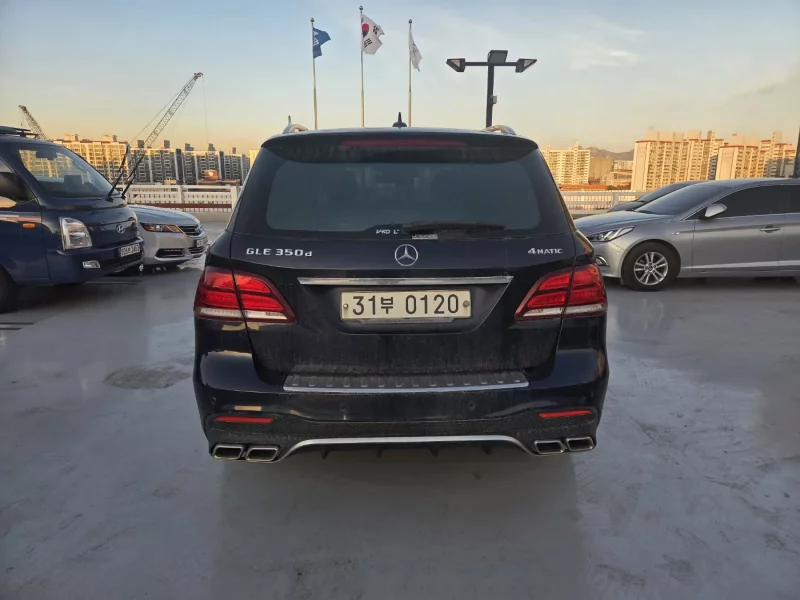 Mercedes-Benz GLE-Class