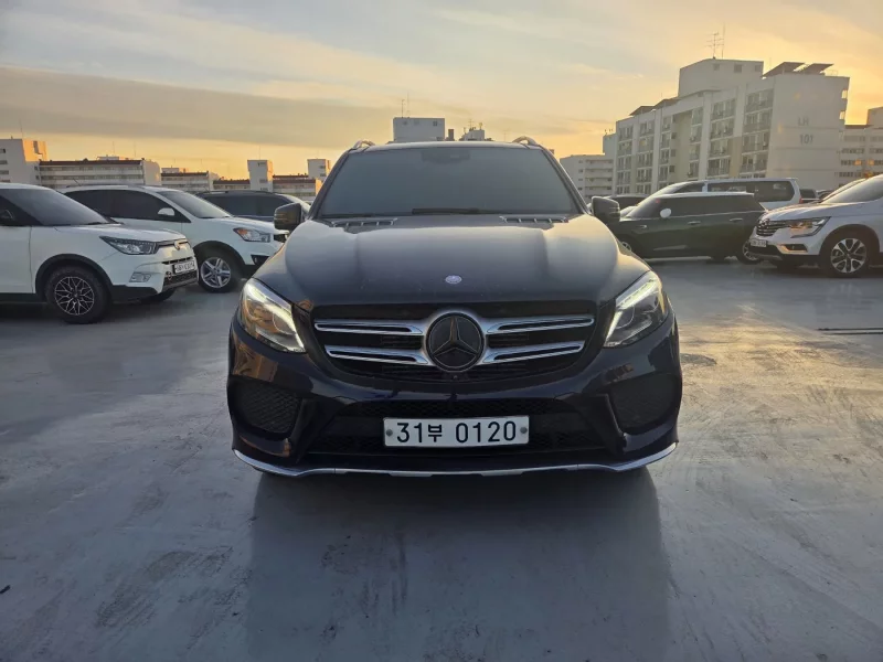 Mercedes-Benz GLE-Class