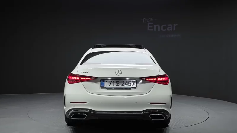 Mercedes-Benz C-Class