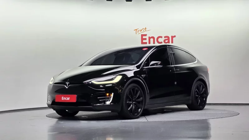 Tesla MODEL X