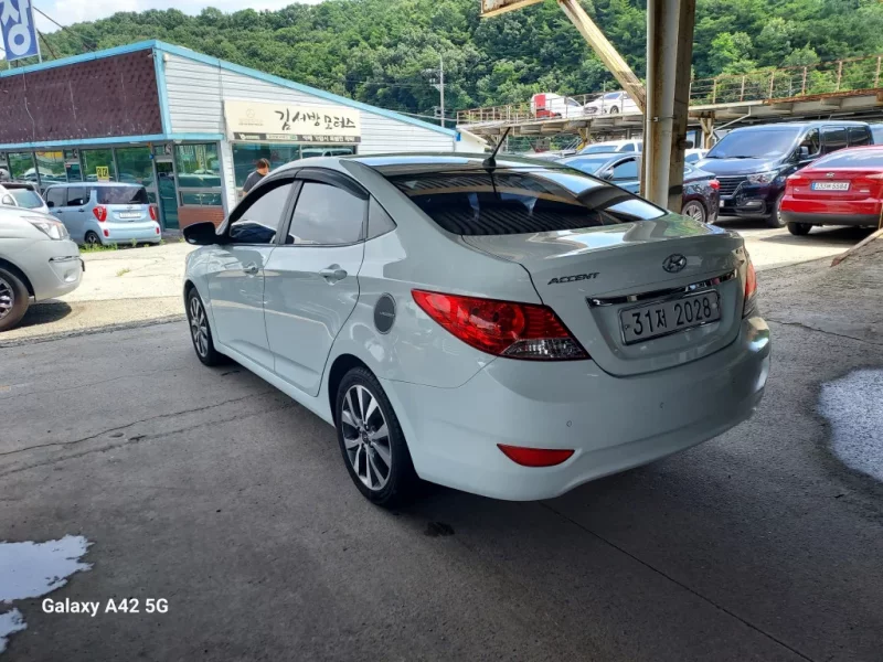 Hyundai Accent