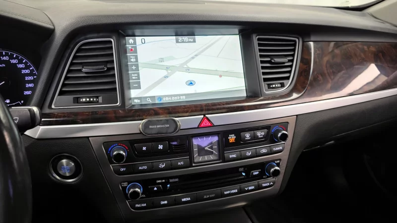 Hyundai Genesis