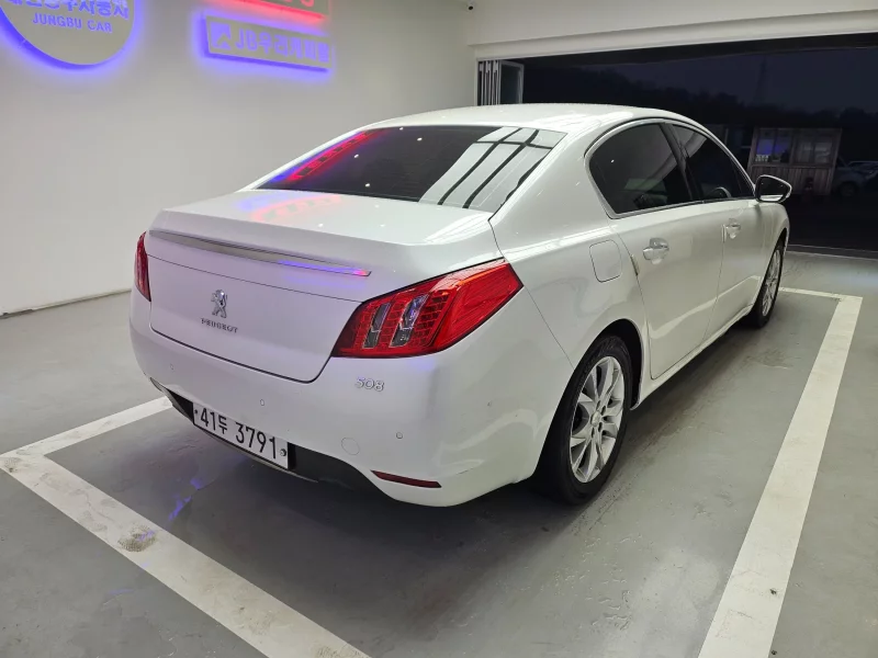 Peugeot 508