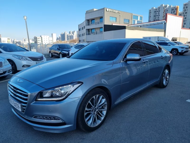Hyundai Genesis