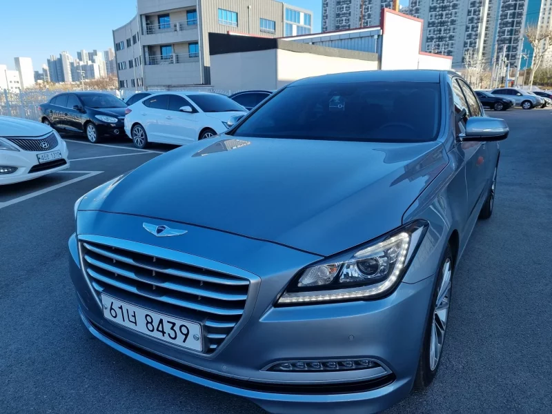 Hyundai Genesis
