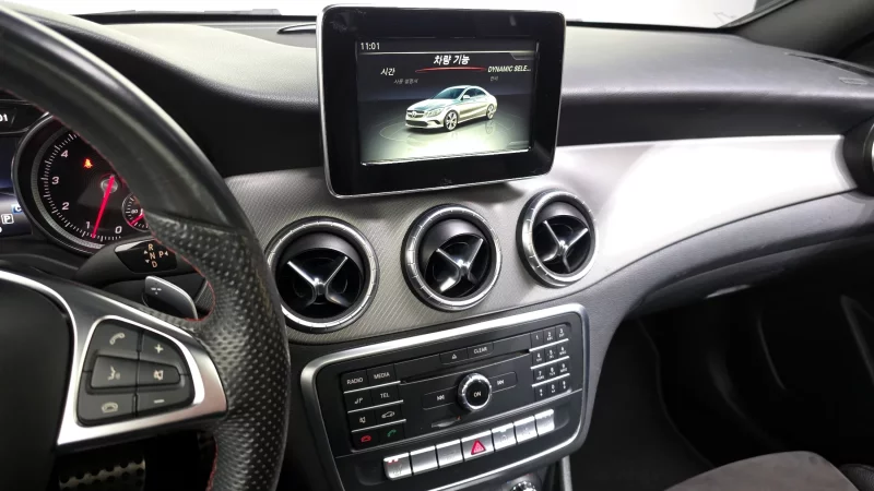 Mercedes-Benz CLA-Class