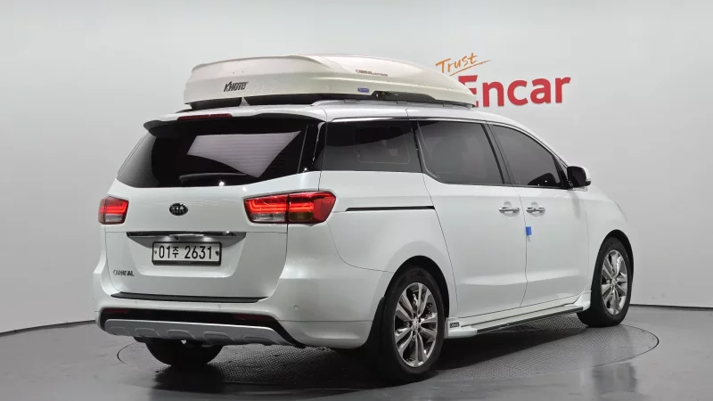 Kia Carnival