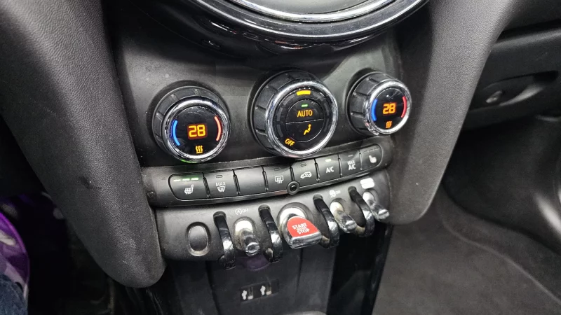 MINI Cooper Convertible