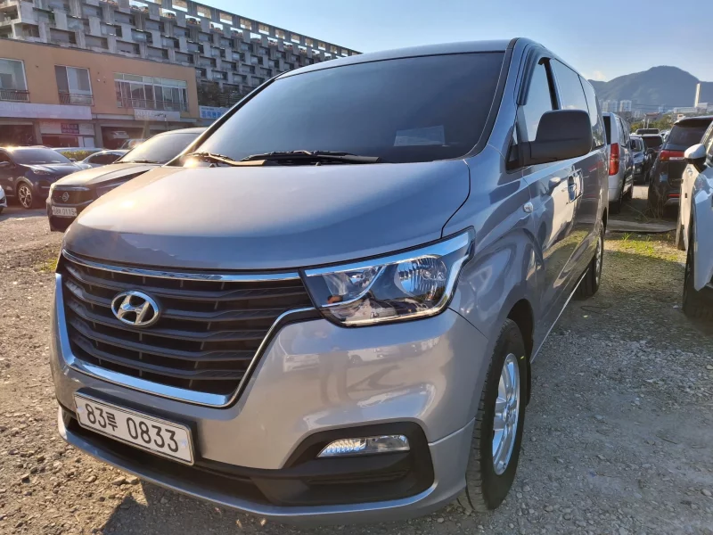 Hyundai Starex
