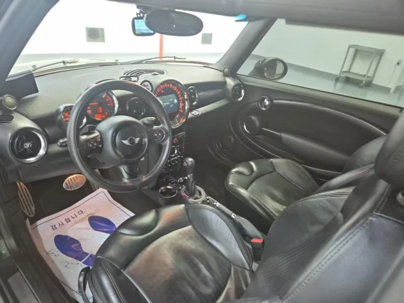 MINI Cooper Convertible