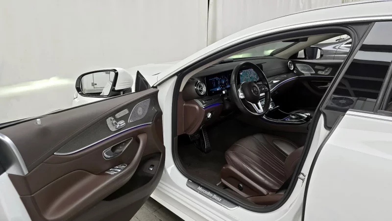 Mercedes-Benz CLS-Class