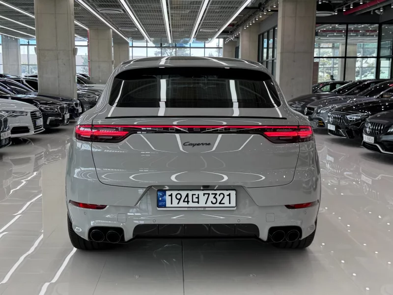 Porsche CAYENNE
