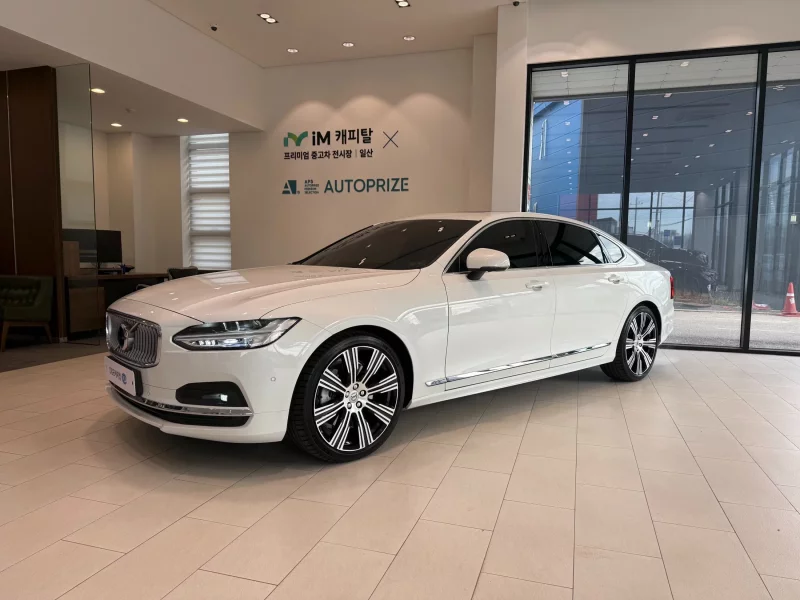 Volvo S90