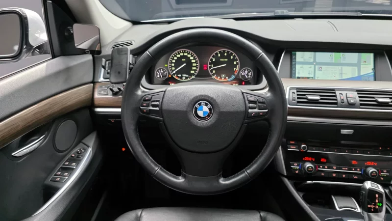 BMW 5-Series Gran Turismo