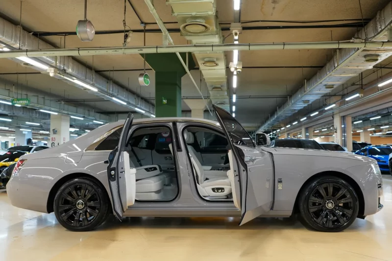 Rolls-Royce GHOST