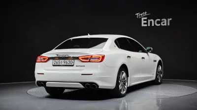 Maserati QUATTROPORTE