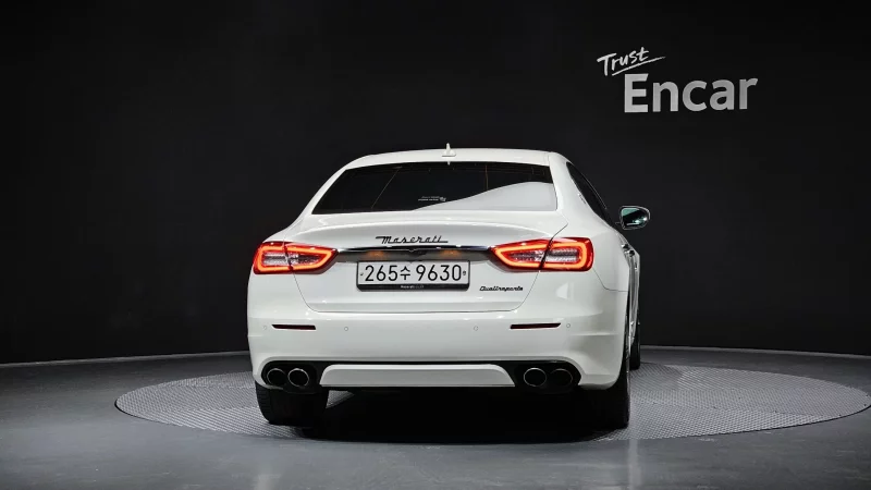 Maserati QUATTROPORTE